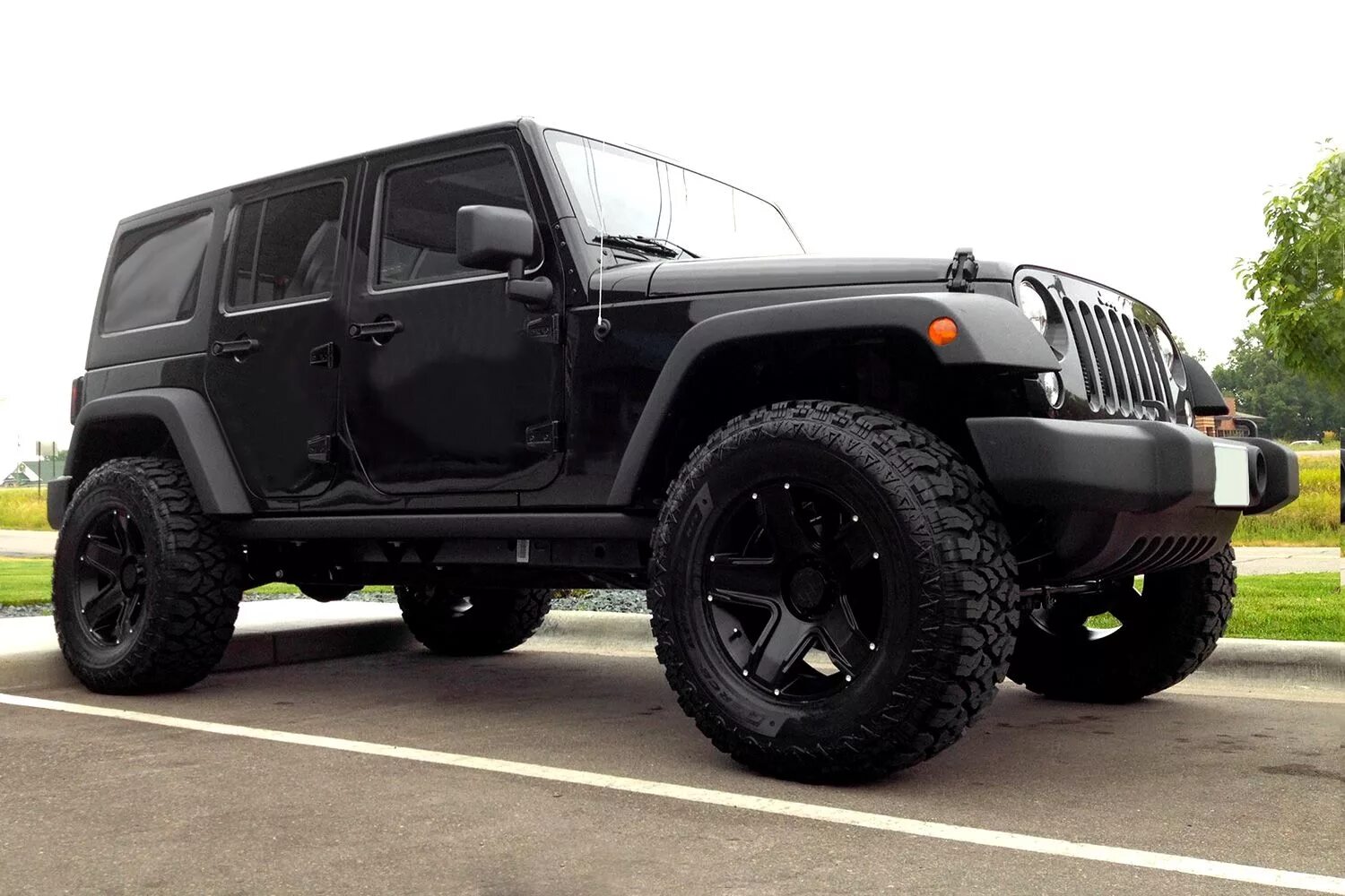 Машина джип черная. Jeep Wrangler Black Matte. Jeep Wrangler Brute. Jeep Wrangler Mamba. Jeep Rubicon черный матовый.