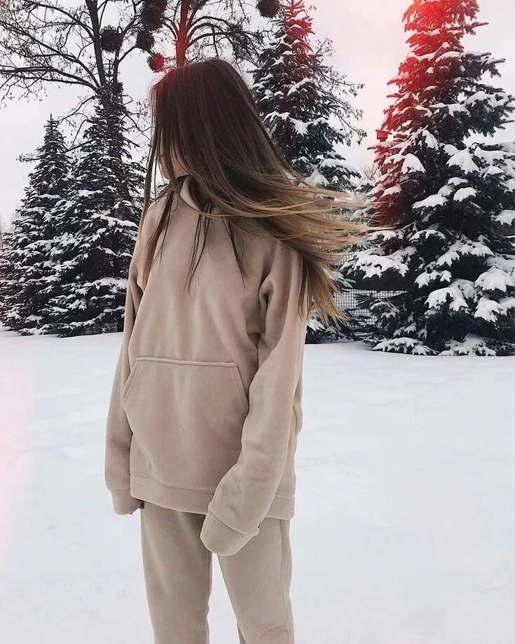 Фото на аву без лица зима девушка Яремче