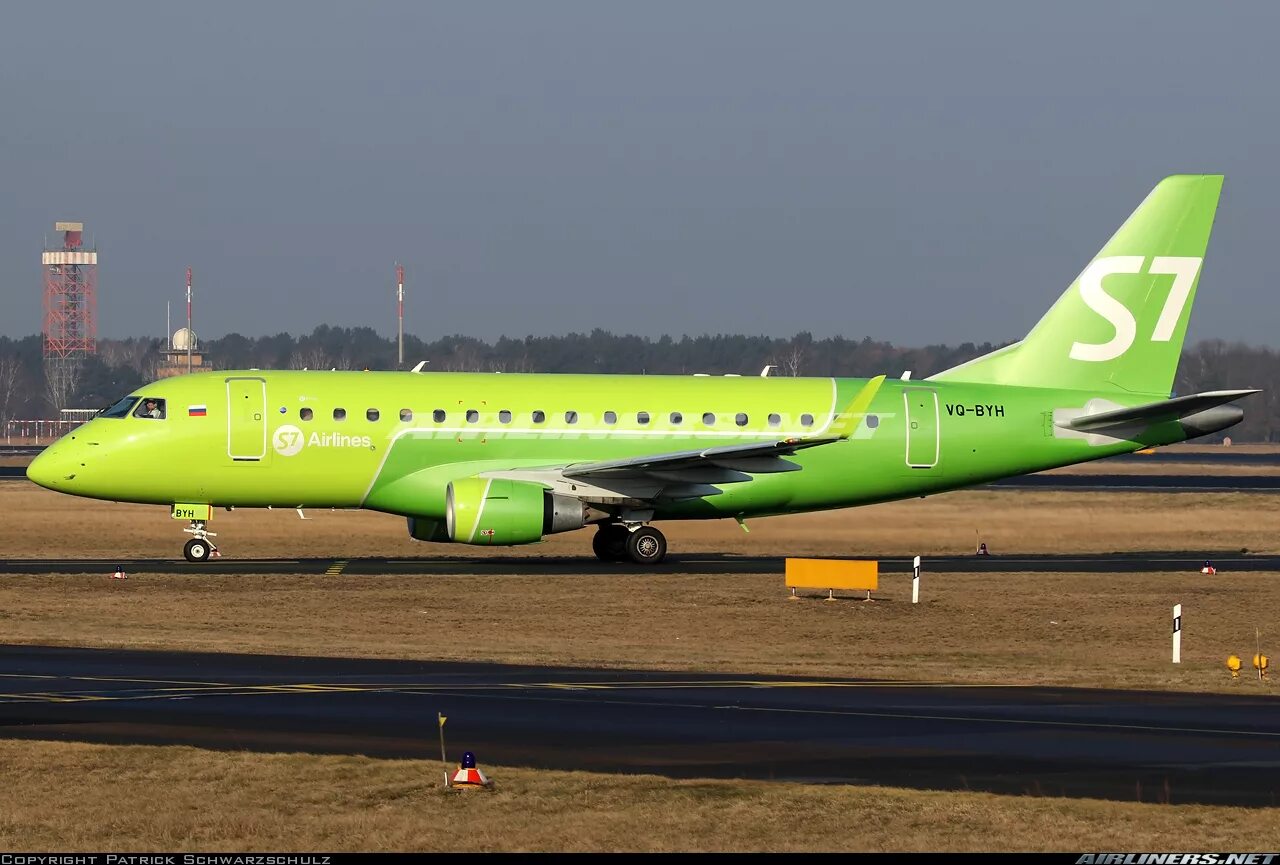 Эмбраер 170. Embraer e170 s7. ERJ-170 самолет s7. Самолёт Эмбраер 170 s7. Embraer 170 s7