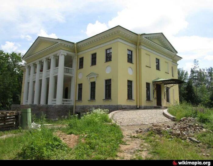 Холомки усадьба князя Гагарина. Усадьба князя Гагарина Псковская область. Холомки Порховский район. Усадьба князя Гагарина Никольское. Усадьба гагариной