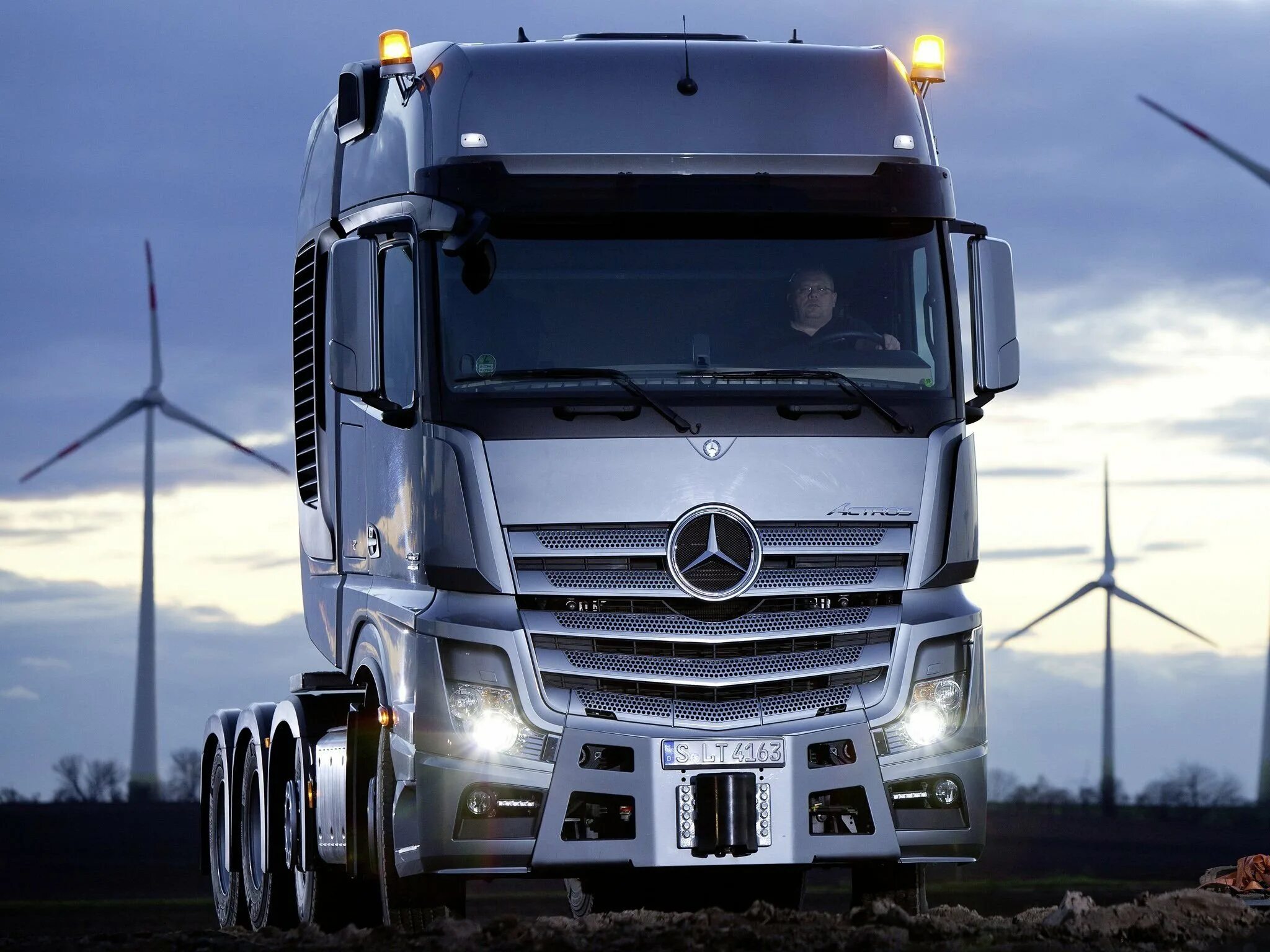 Грузовой автомобиль mercedes. Mercedes-Benz Actros 4163. Мерседес Бенц трак Актрос. Mercedes Benz Actros 4163 SLT. Тягач Мерседес Бенц Актрос.