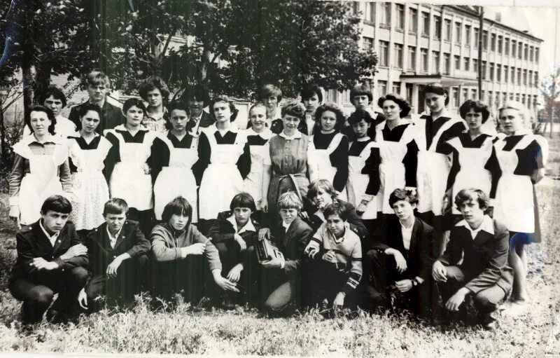 OLD BALASHIHA The Last Call 1986 School 6. Photo from the archive of Anna Terent