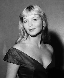 Марина Владидің жалаңаш суреті