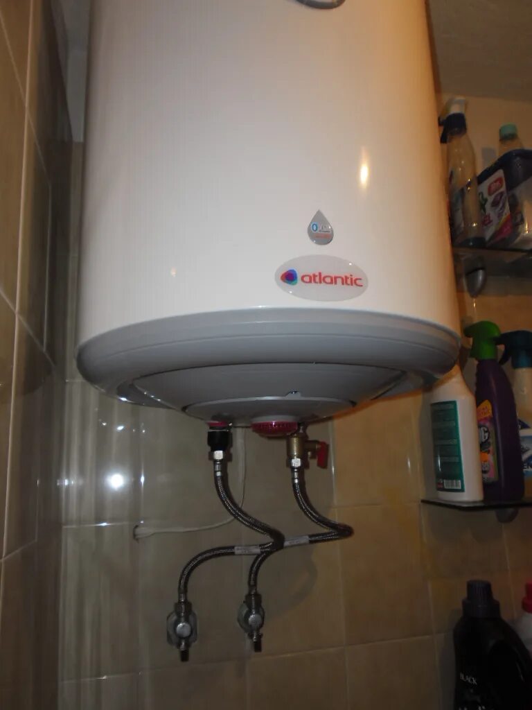 Бойлер mor flo gx61-40t40-3nv. Бойлер косвенного нагрева aquatec inox rtwx-f 100. 1 настенный сухой тэн. Electric water heater. Electrolux ewh 100 axiomatic.