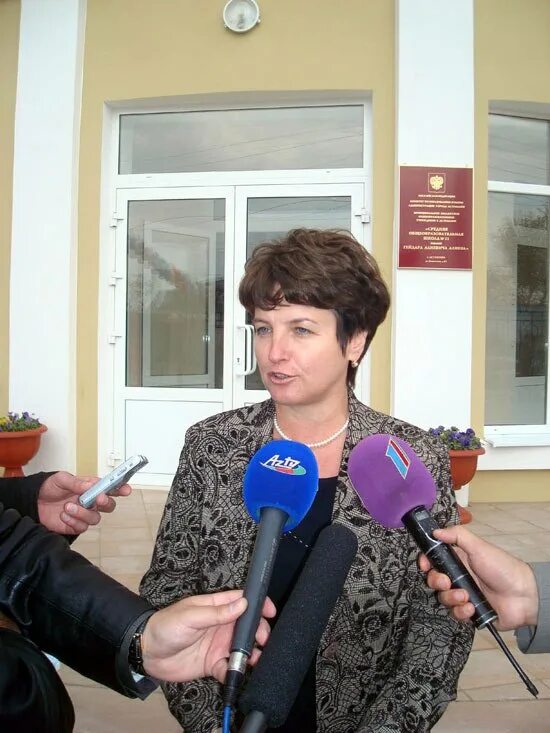 директор астраханской школы. колледж директор ифтихор. приволжская сош астрахань. директор школы 40 астрахань. четвёртая школа 4 в астрахань.