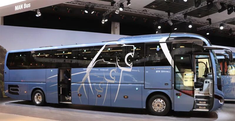 Романова автобусные туры. Man Lion’s coach новый 2022. Ман Лионс Коач 2019. Man a13 Lion's coach rh 422. Автобус ман туристический.