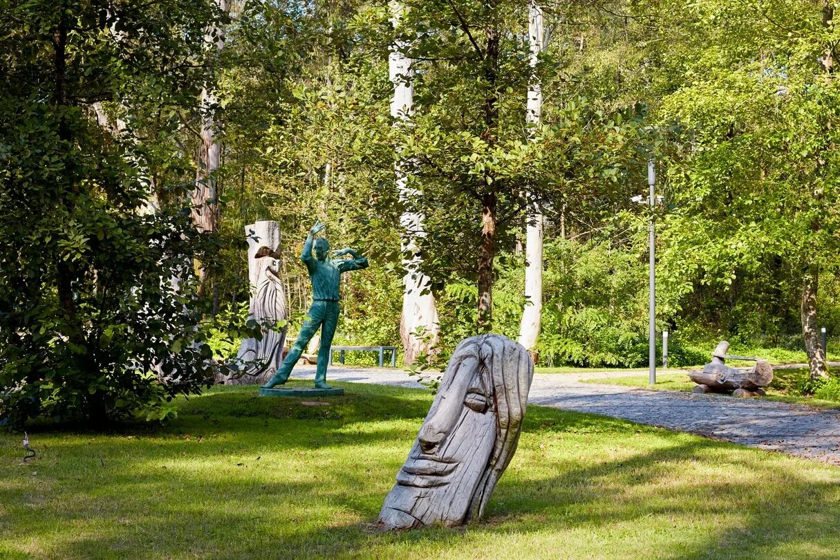 Хай парк торонто. Парк куркино. Парк филевский парк. Парк фили река. Уманский дендрологический парк.
