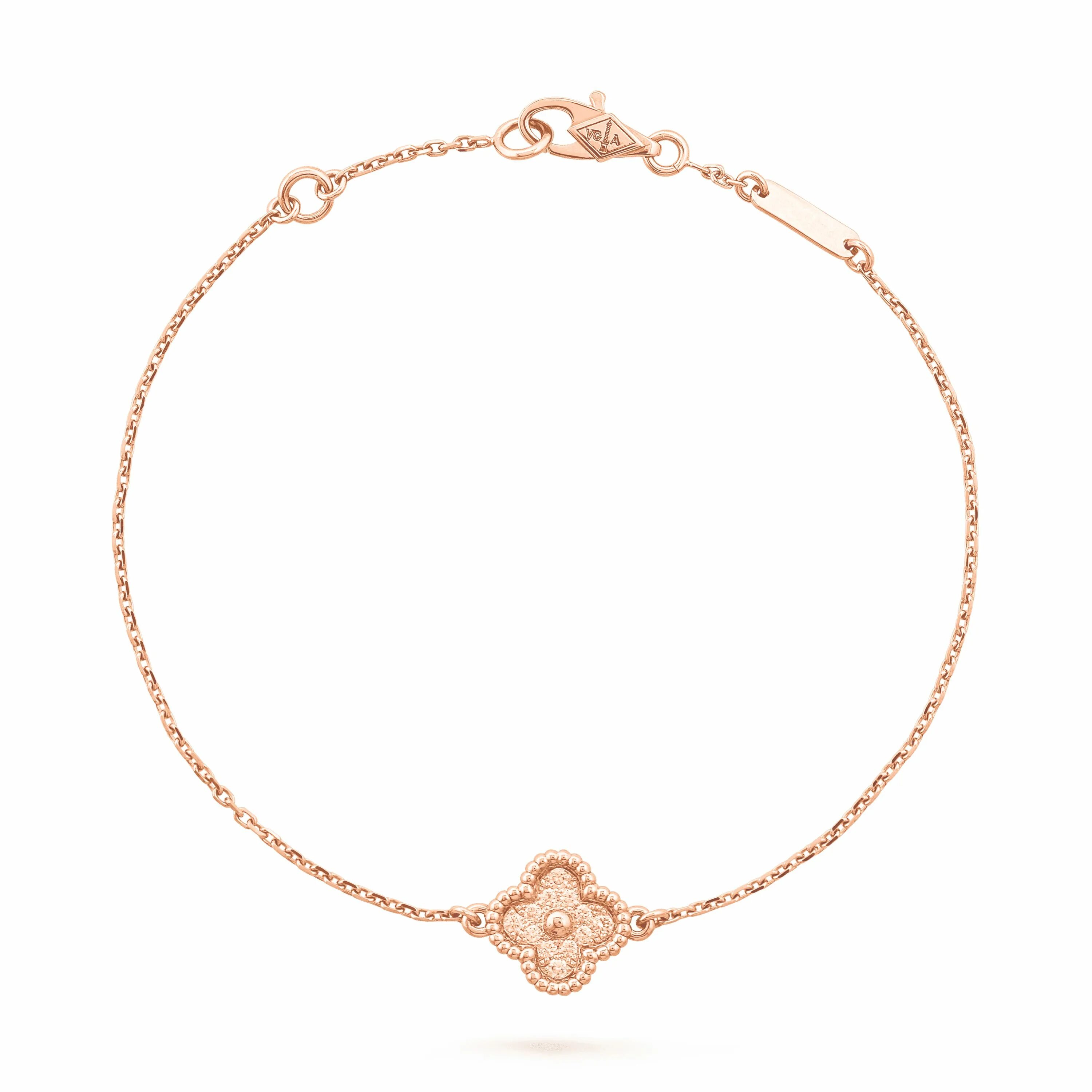 Браслет ван клиф золото. Van cleef alhambra браслет. Золотой браслет ван клиф. Van cleef arpels браслет. Золотой браслет ван клиф.