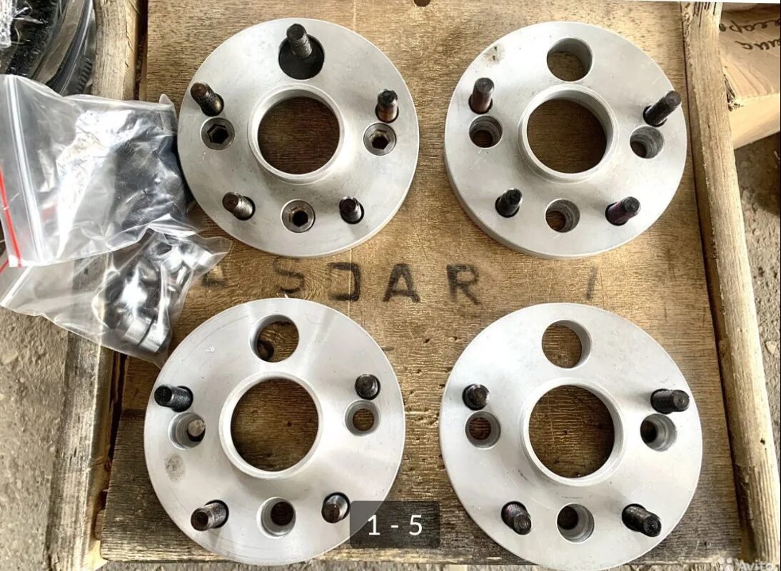 Проставки 4 мм для керамогранита. Проставки колесные 4х100. Проставки 4 100 на 5 100. Проставки 5/112 на 4/100. Проставки 4 100.