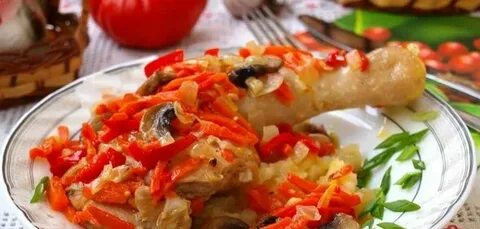 Тушеные ножки с овощами