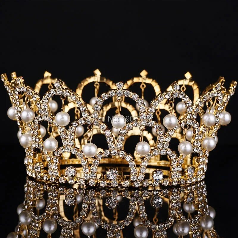Корона царская золото. Диадема корона Королевская Золотая. Золотая тиара Королевская. Королевская корона тиара 2020. Королевская корона Геншин.