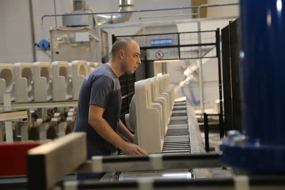 Заувод керамо морации орел. Керама марацци орёл завод. Завод керама марацци в малино. Керама марацци ступино завод. Керама марацци генеральный директор.