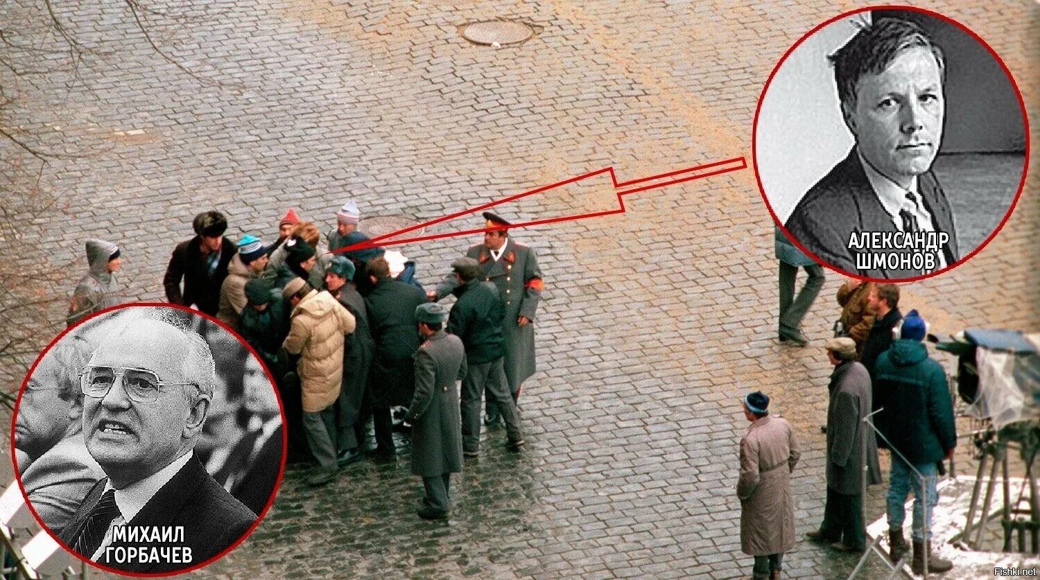 Горбачева под суд фото. Горбачев и сталин. Жириновский и горбачев. Мемы про горбачева и сталина. Горбачева расстреливали.