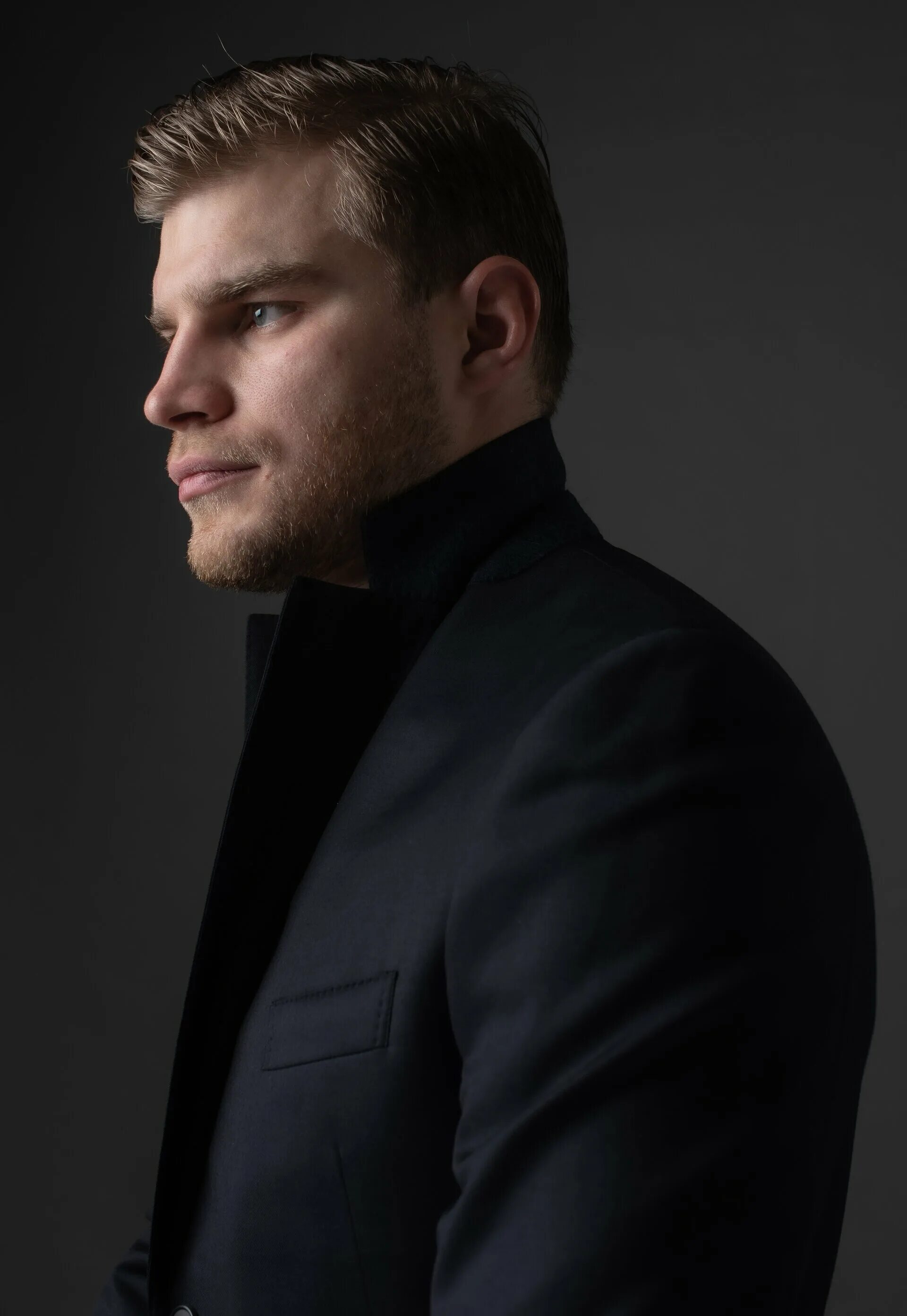 Владимир михайлович любимцев. Vladimir lyubimtsev. Калеганова надежда мхт. Спектакль светлый путь 19. Vladimir lyubimtsev википедия.