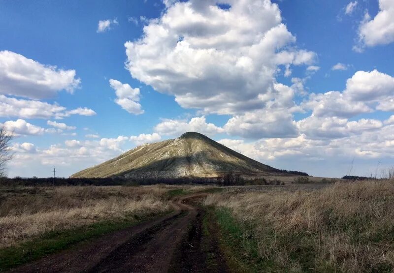 Шиханы состоят из четырех гор одиночек. Гора юрактау. Шиханы состоят из четырех гор одиночек. Гора шихан куштау стерлитамак. Тратау.