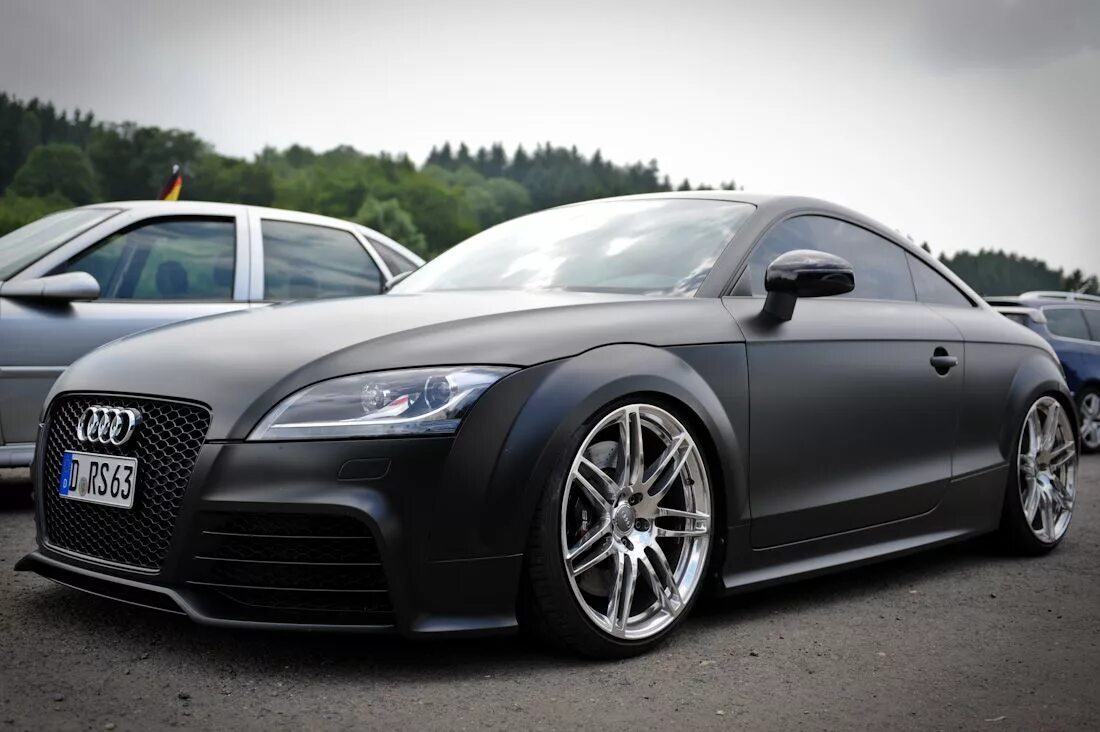 Ауди черная матовая. Audi TT 8j. Ауди ТТ РС черная. Audi TT RS черная. Ауди ТТ матовая.