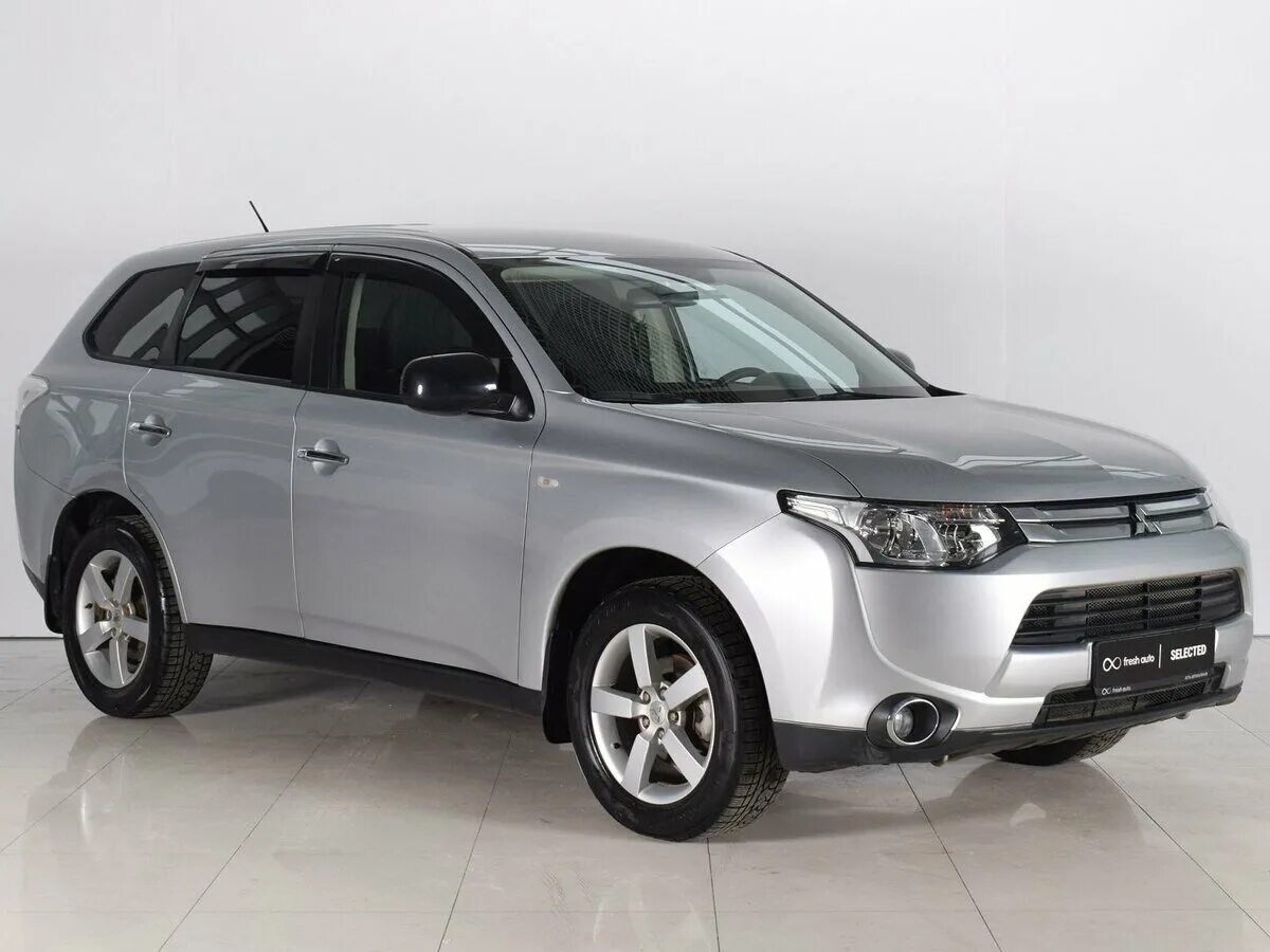 Mitsubishi Outlander 2014. Mitsubishi Outlander, 2014 г.в. Мицубиси Аутлендер 2014г. Mitsubishi Outlander 3 2014. Купить мицубиси аутлендер цены