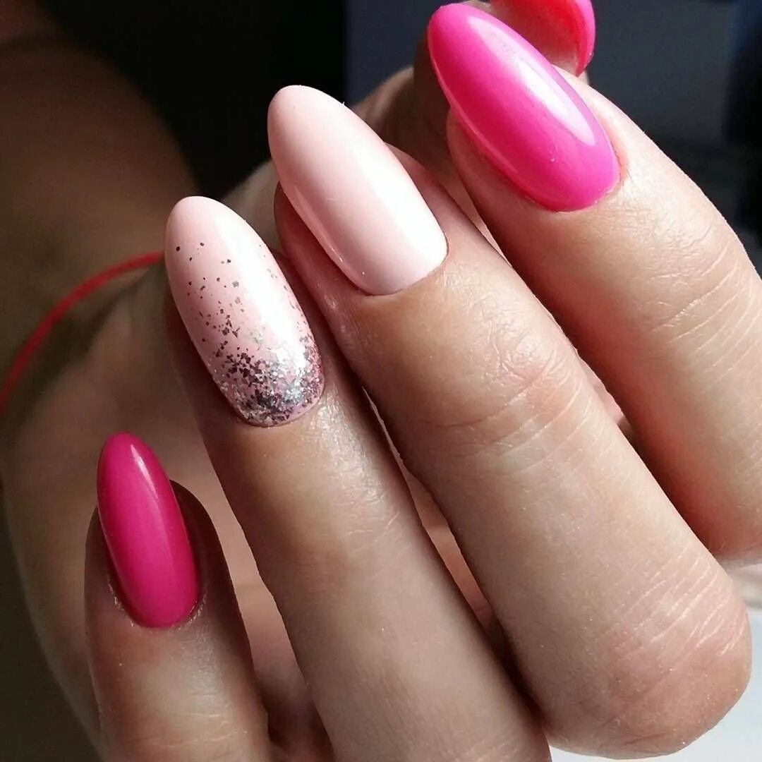 Форма ногтей миндаль на коротких. Розовый маникюр. Розовые ногти. Красивый розовый маникюр. Розовые овальные ногти.