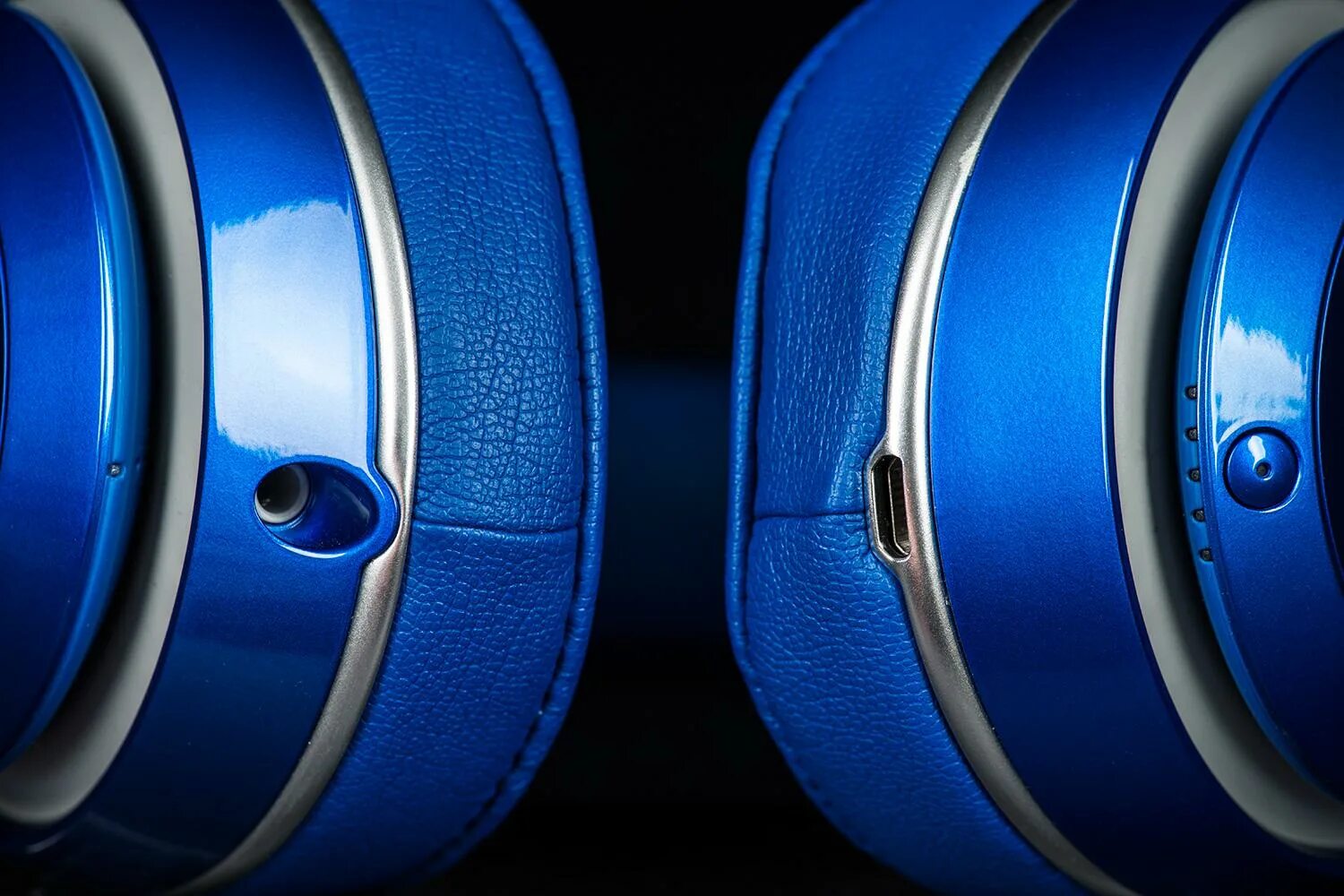 Как подключить beats. Beats studio 2.0. beats studio синие оригинал. беатс студио бутс. запчасть для наушников битс студио 3.