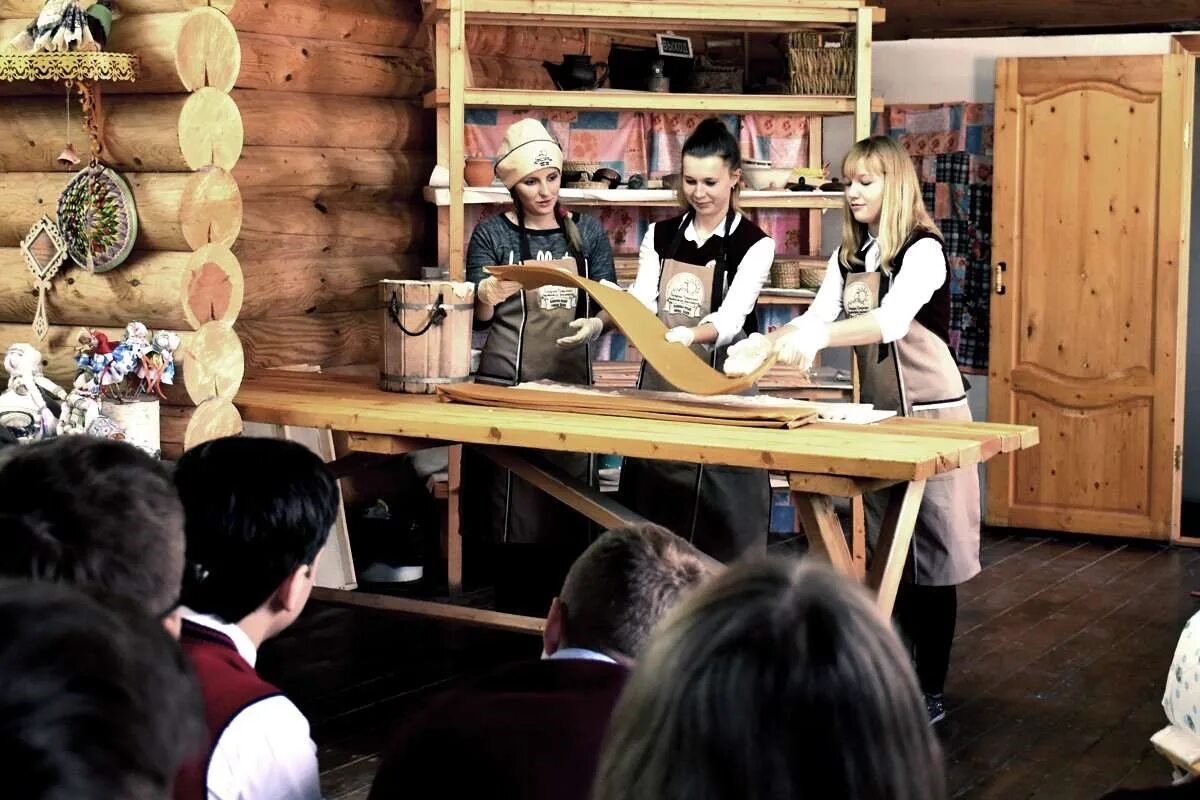 Белевская пастила музей белев. Белевская фабрика пастилы экскурсия. Спасо-преображенский монастырь белев. Белев экскурсии. Г.