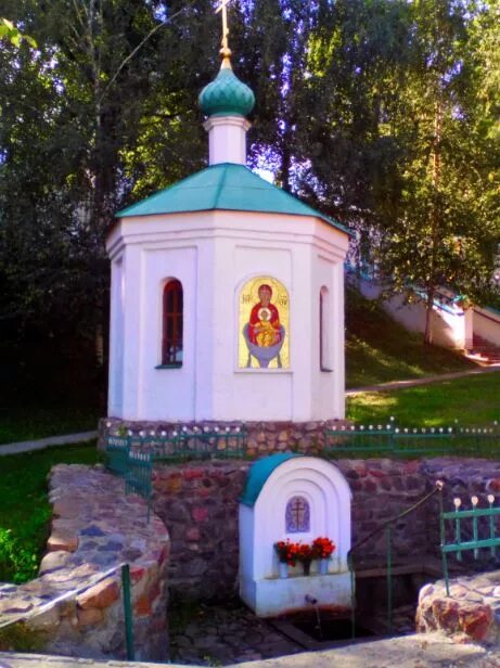 Сайт родники брянск. Тихвинская Церковь Брянск. Брянск Церковь Родник. Тихвинская Церковь Брянск, чудотворные источник. Ильинская Церковь Родники.