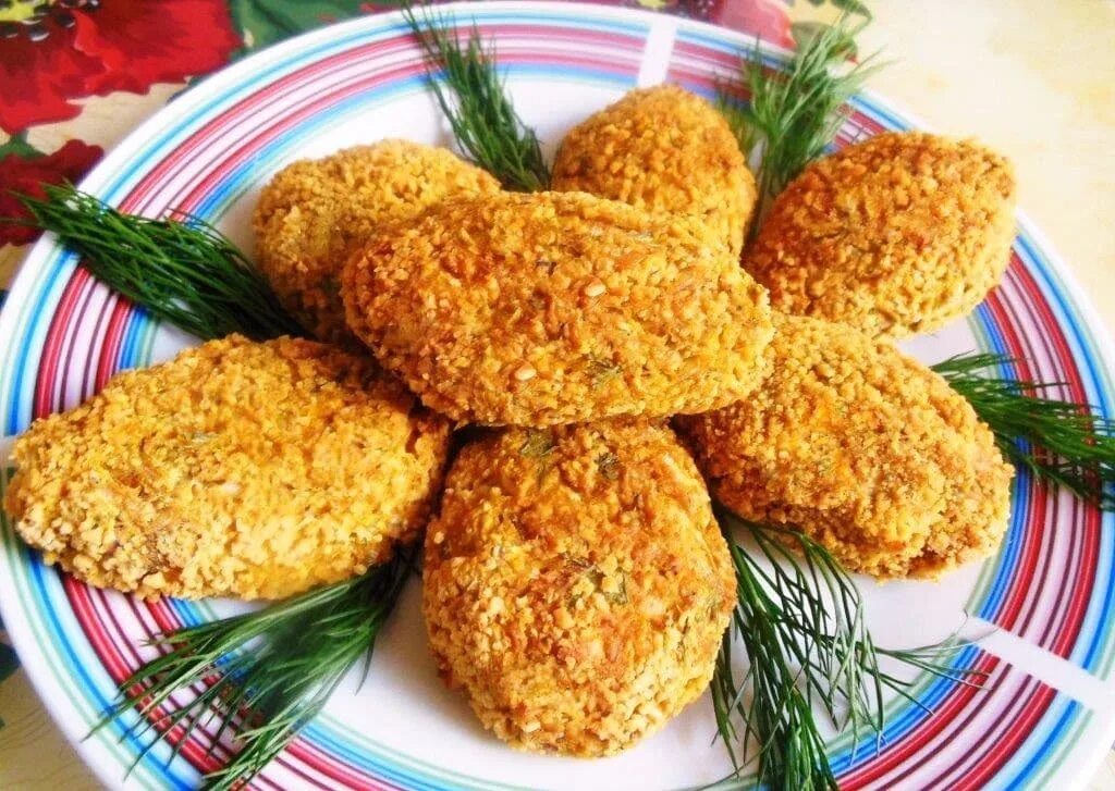 Вкусные овсяные котлеты. Котлеты из геркулеса. Вкусные овсяные котлеты. Котлеты без мяса. Котлетыизкуринногофарша.
