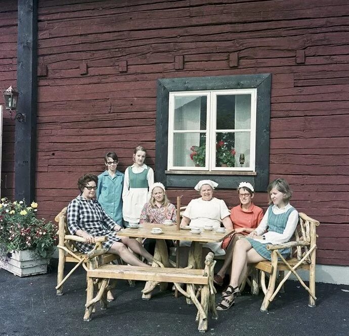 Хускварна город в швеции. Швеция 70х. Швеция 1970. Ретро шведки. Швеция 1960.