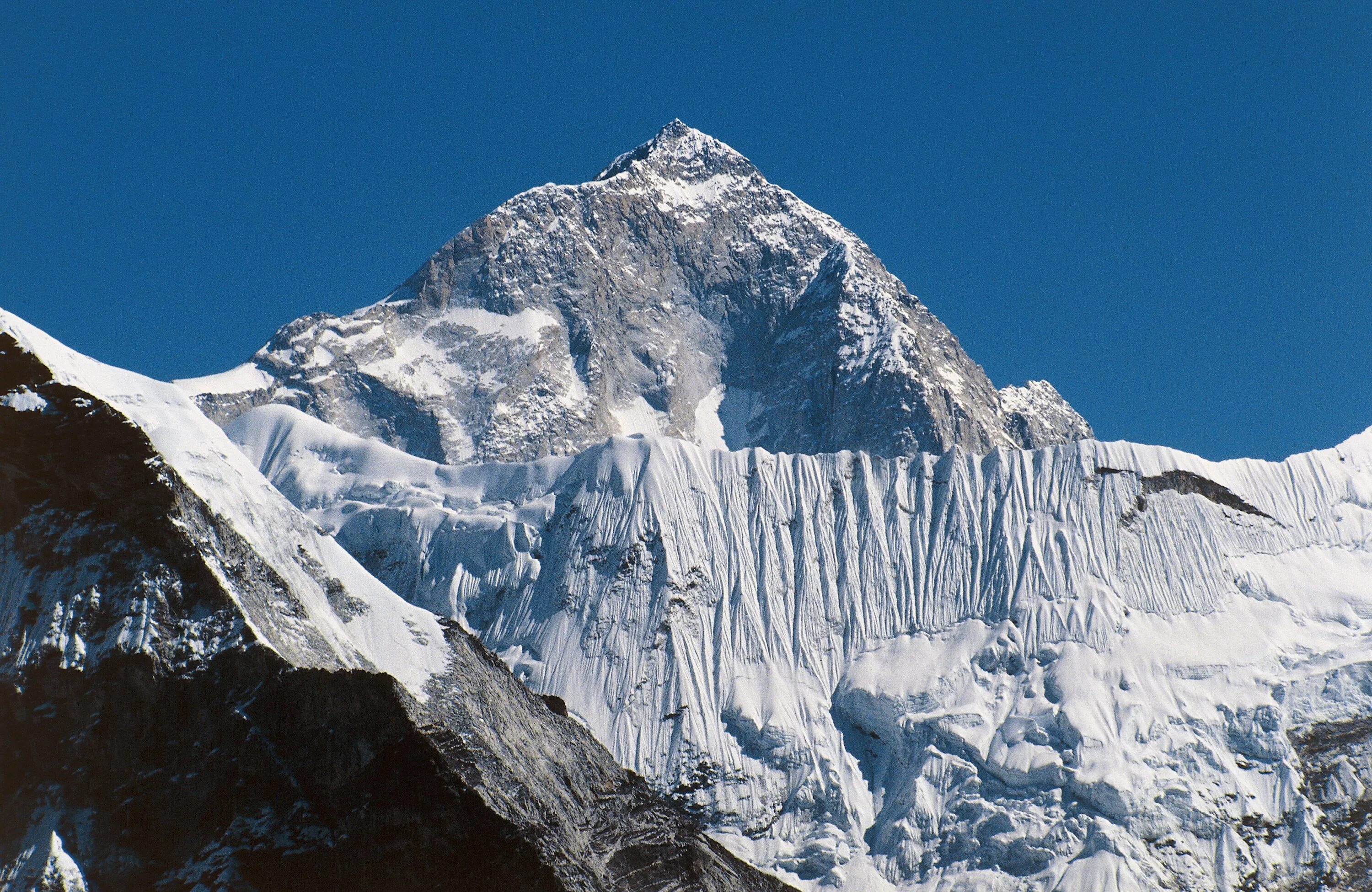 The biggest mountain in the world. Гималаи вершины восьмитысячники. Макалу горы Непала. Лхоцзе (Гималаи). Восьмитысячники Гималаев Макалу.