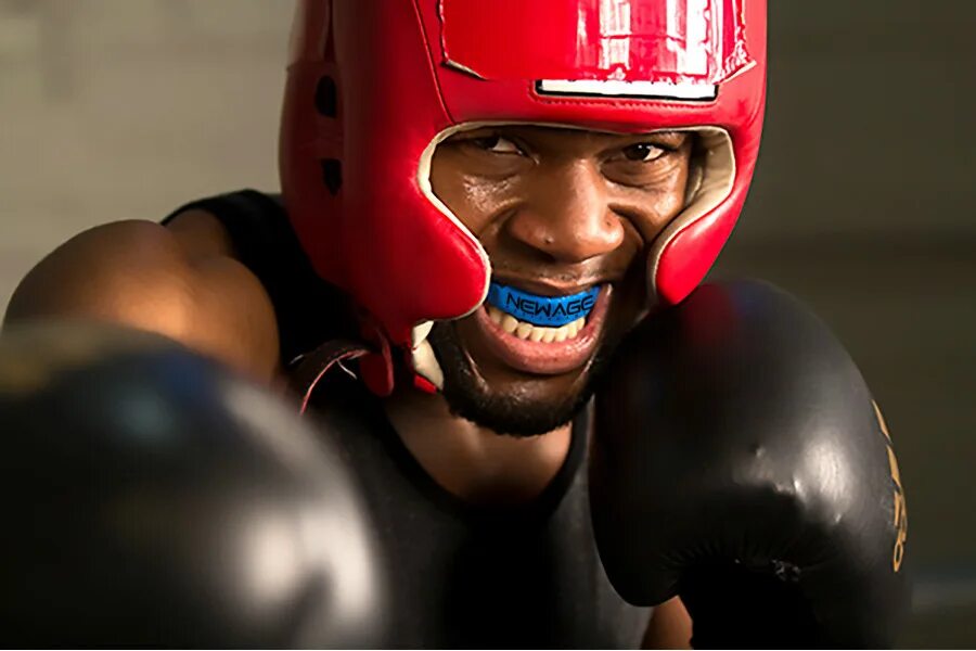 Капа для зубов для бокса. Капа как правильно одевать бокс. Капа для бокса с зубами. Капа для зубов юфс. Капа tx700.