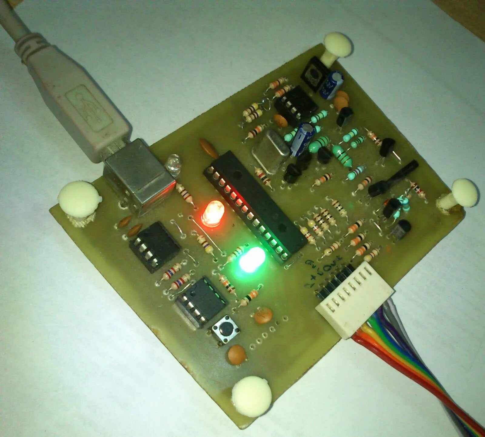 Программатор пик. Pik 2 программатор. программатор пиккит2. usb программатор для pic12f675. pickit2 поддерживаемые контроллеры.