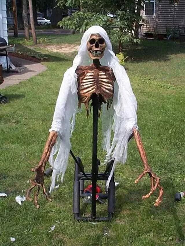 пугало огородное. чучело в огород прикольное. пугало смерть летает. пугало в огород своими руками. пугало видео прикол.