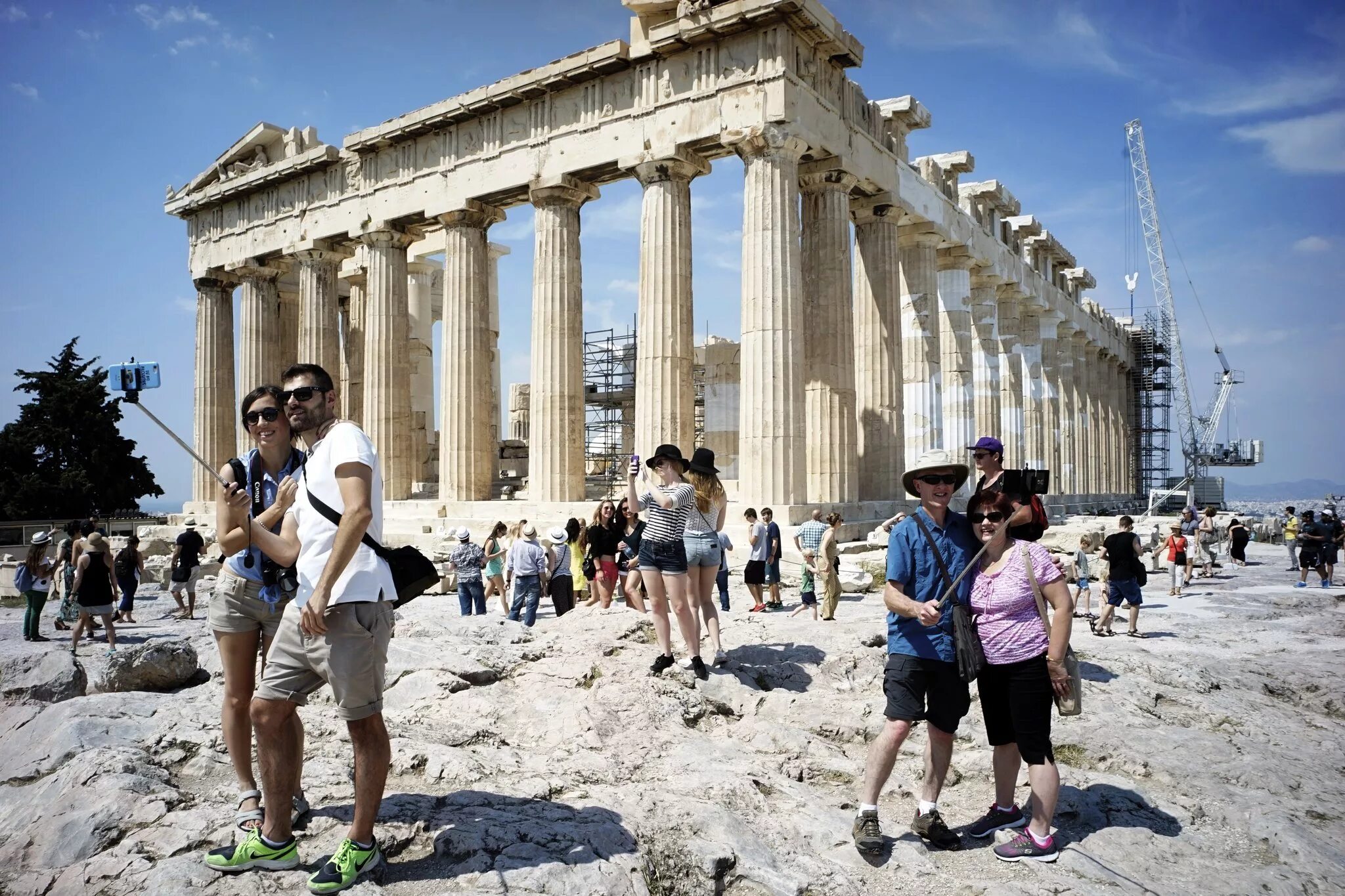 Культура и туризм. Массовый туризм. Байон танец. Cultural tourists. Cultural tourists.
