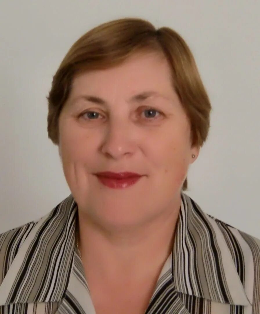 требуется няня. ищу няню для ребенка. агентство сиделок в москве. хохлова светлана николаевна саратов. няня с проживанием.