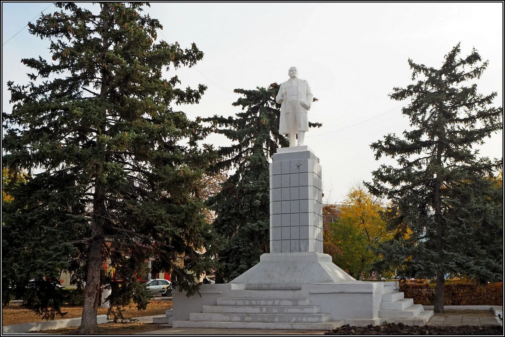 Площадь Ленина Энгельс. Карелия площадь Ленина 4 Энгельс. Памятники города Энгельса все фото. Площади Ленина Энгельс фото сверху. Улица ленина энгельс