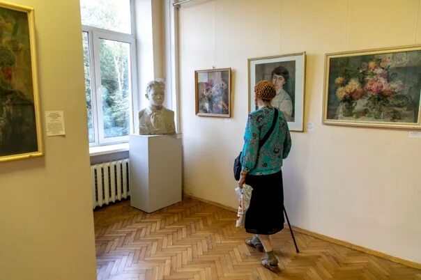 Галерея горшина экспонаты. Картинная галерея им шолохова в борисоглебске. Картинная галерея имени горшина. Горшина история. Картинная галерея имени горшина.