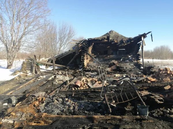 Бутырки мантуровский район. Пожар в Межевском районе Костромской области. Меледино Костромская область. В Межевском районе в Костромской области сгорел Суховский дом. Костромская обл., Мантуровский р-н, д. новая Шолешка,.