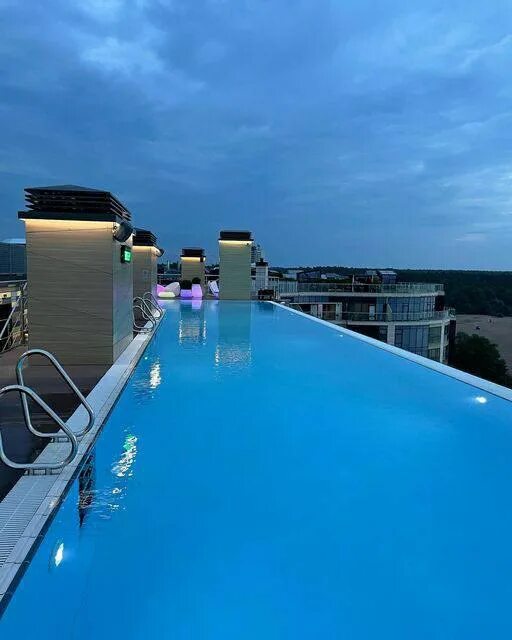 Swissotel the bosphorus istanbul 5. панорамный бассейн на финском заливе. бассейн на крыше. X clinic репино бассейн на крыше. C clinic репино бассейн.