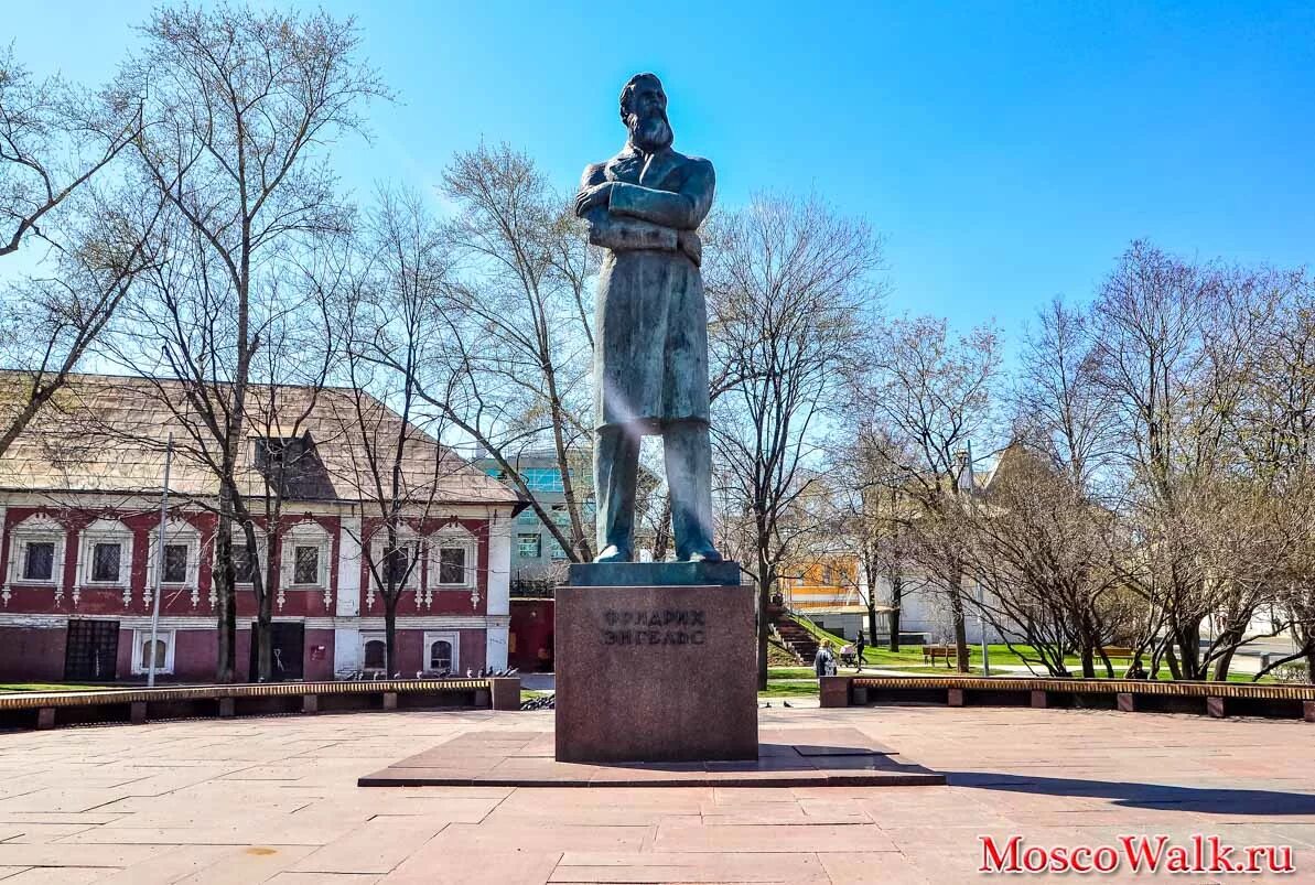 памятники на улице остоженка. памятник фрунзенской дивизии. памятник ополченцам фрунзенского района. остоженка памятник. остоженка памятник.