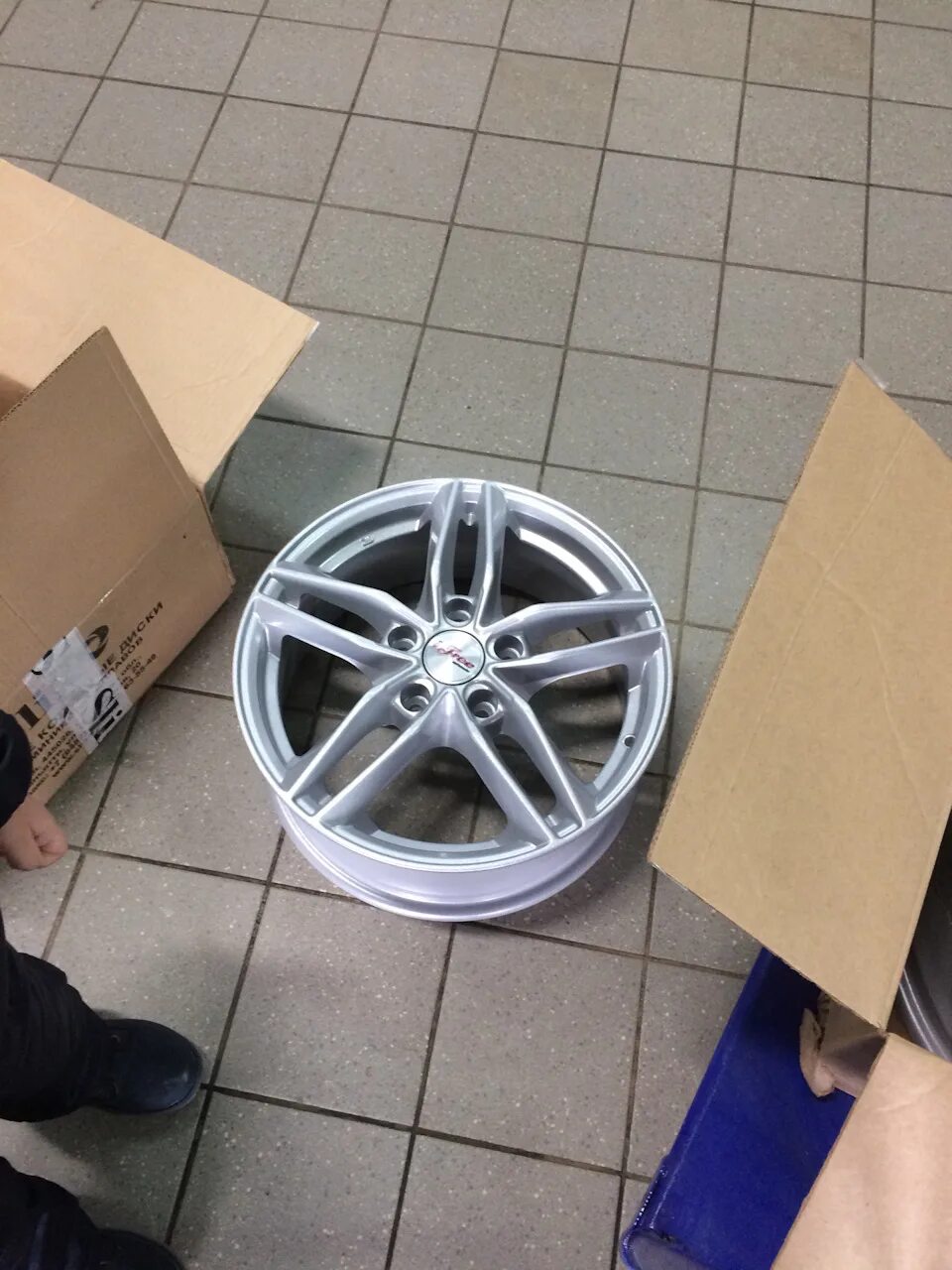 Литые диски ifree r16. Диски ifree r16. диски ifree r15. диски ifree moskva r16. диски ifree маскот.