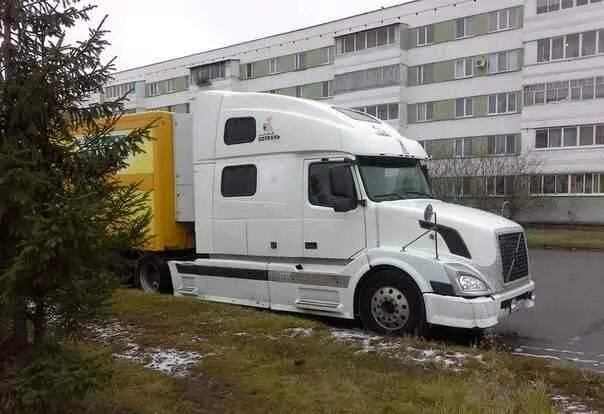 Volvo VNL 2003. Volvo внл 2003. Volvo VNL 780 рефрижератор. Вольво внл 780. Экспресс 780 купить