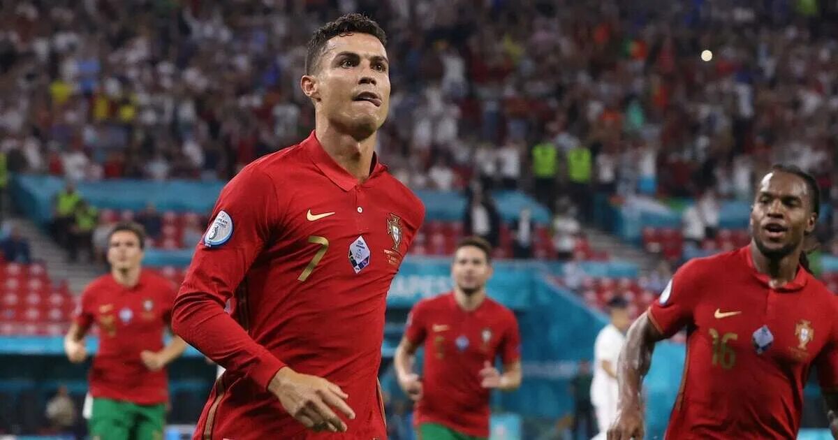 Финал евро португалия франция. Евро футбол. Португалия франция финал евро 2016 составы. Сборная португалии по футболу 2021. Португалия франция евро 2020.