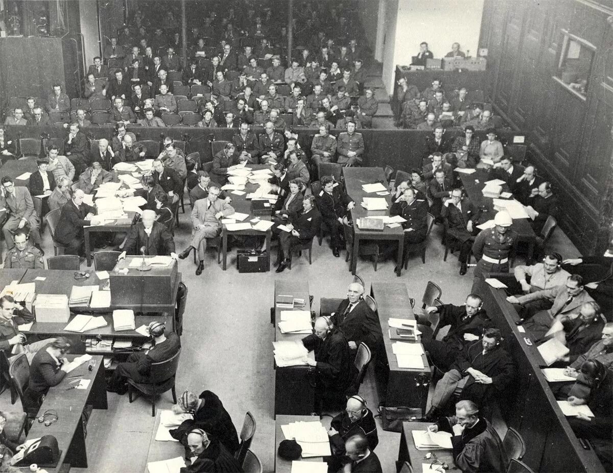 Характеристика судебного разбирательства. Токийский процесс 1946-1948. Нюрнбергский дворец правосудия 1946 год. Международные судебные органы количество. Особенности деятельности мировых судей.