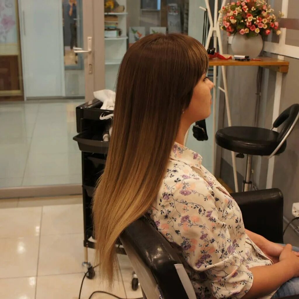 Парикмахерская еманжелинск семейная. Аленка парикмахерская красногорск. Теплый бетон красногорск. Светлая парикмахерская. Парикмахерская красногорск.