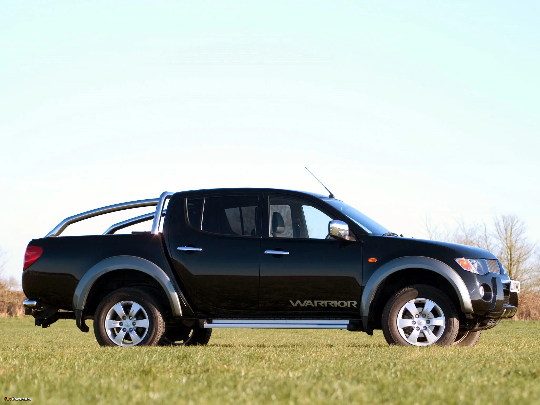 Мицубиси l200. Mitsubishi l200 Double Cab. Машина Митсубиси л200. Мицубиси l200 2006.