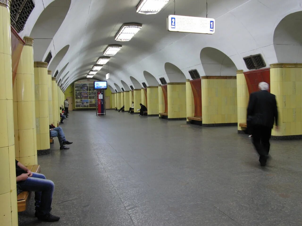 станция метро рижская в москве. станция метро рижская 1958. станция метро рижская в москве. метро станция рижская павильон. рижская (станция метро, большая кольцевая линия).