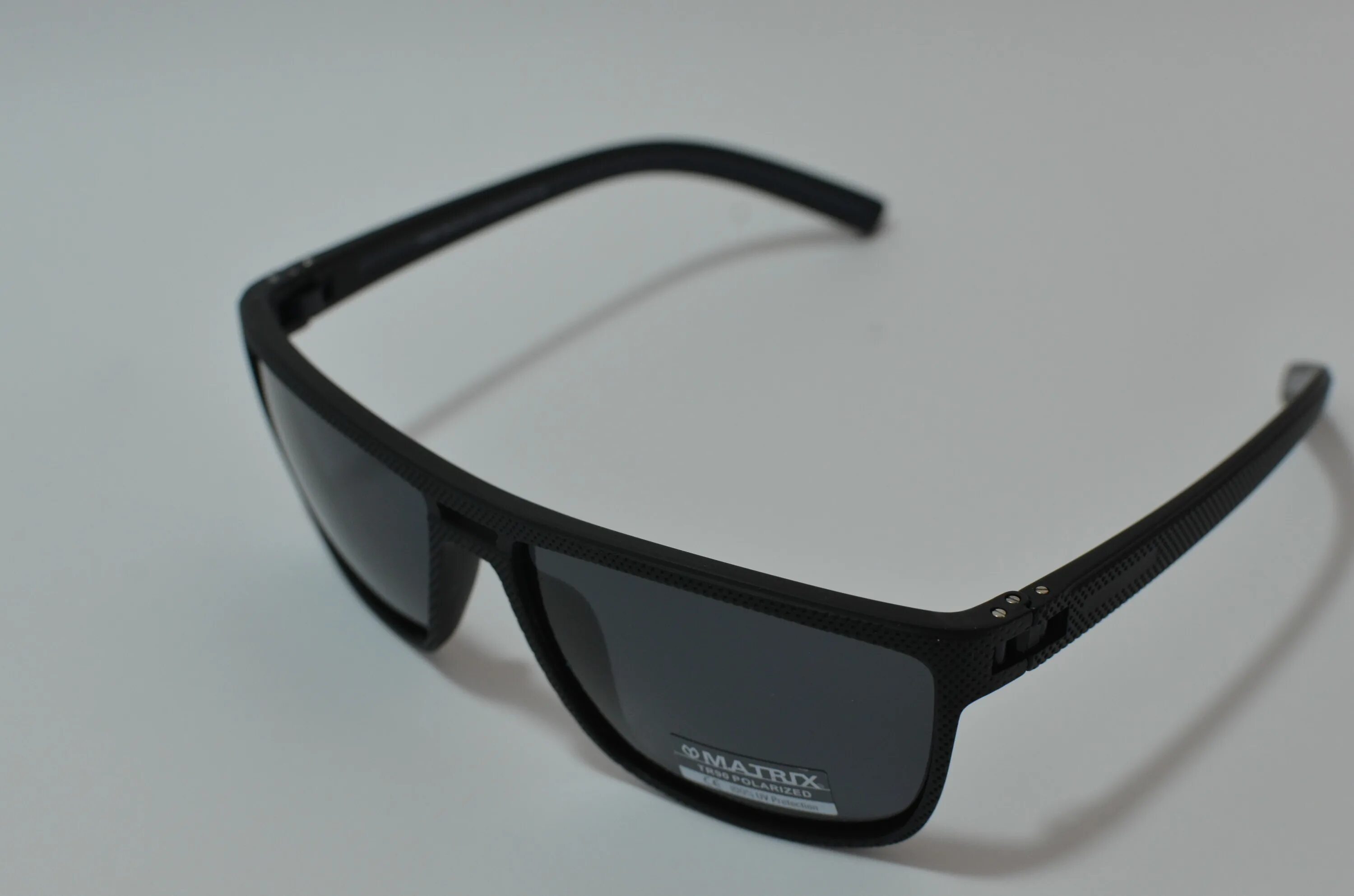 Matrix очки мужские. Matrix Polarized mt8490/с18-91-166. Солнцезащитные очки Matrix Polarized. Очки Matrix Polarized Cat.3 mt8672. Matrix Polarized Cat.3 08030.