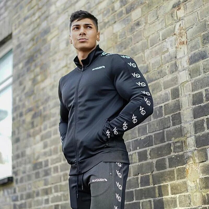 Модные спорт костюмы мужские. Костюм адидас 24/7 woven. Модная спортивная одежда для мужчин. Модные спортивные костюмы мужские. Лучшие спортивные костюмы для мужчин рейтинг 2019.