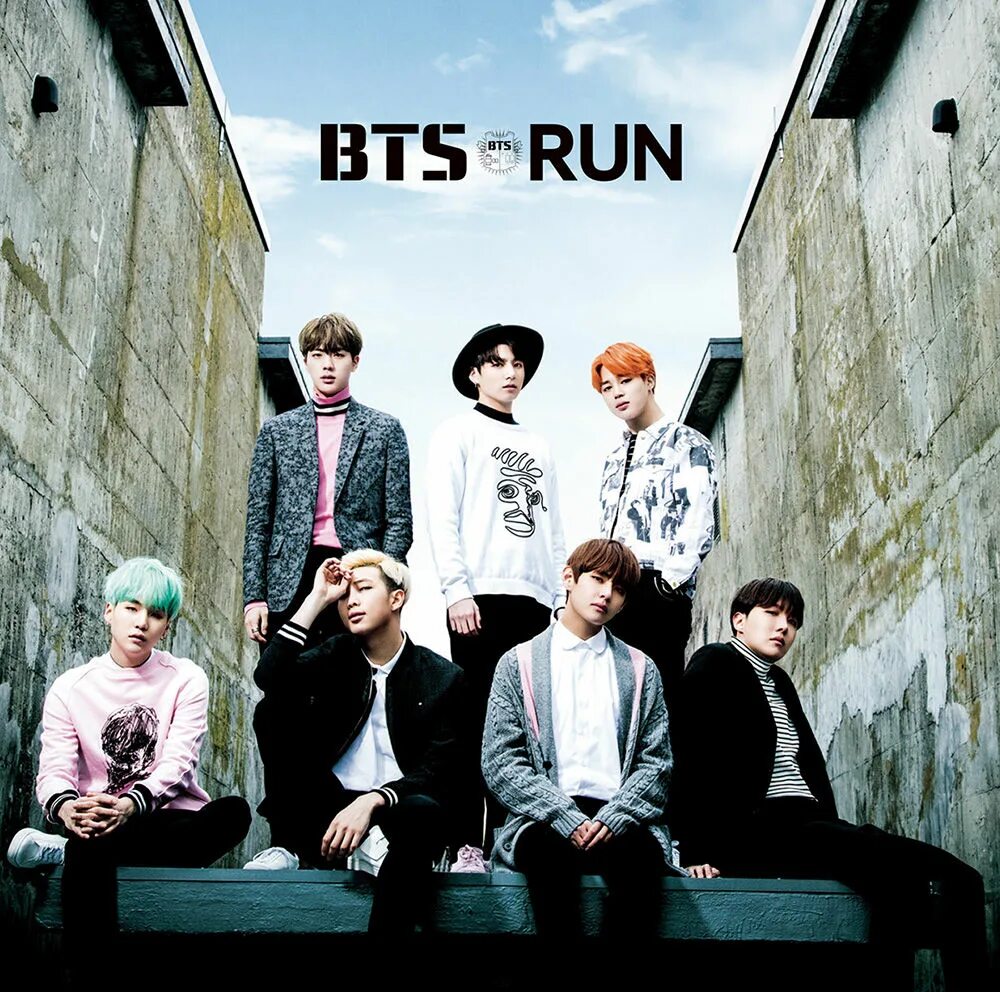Песня bts альбом. Run BTS Постер. РАН БТС 2015. РАН БТС 2016. Японская группа BTS.