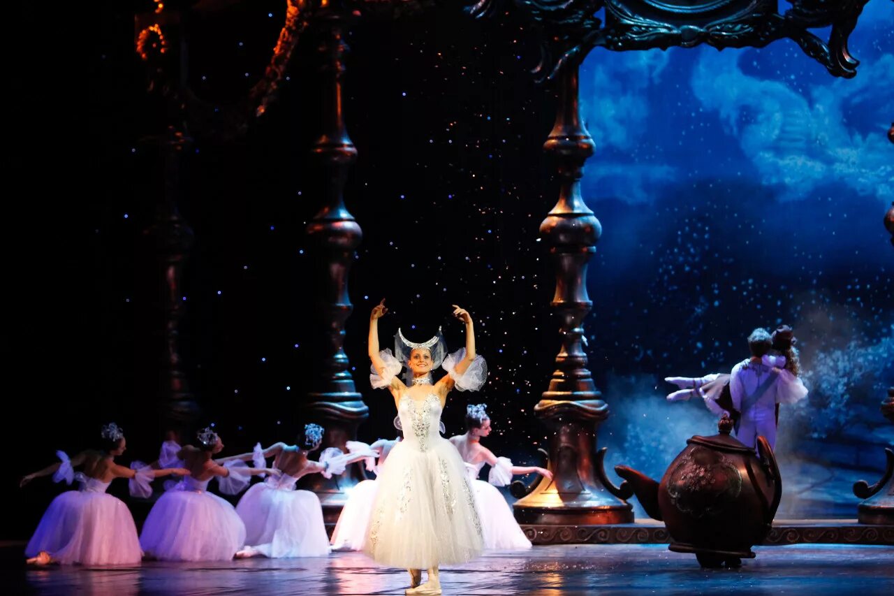 балет золушка прокофьев бал. опера золушка прокофьев. костюм золушки из балета. золушка балет прокофьева. балет золушка прокофьев.