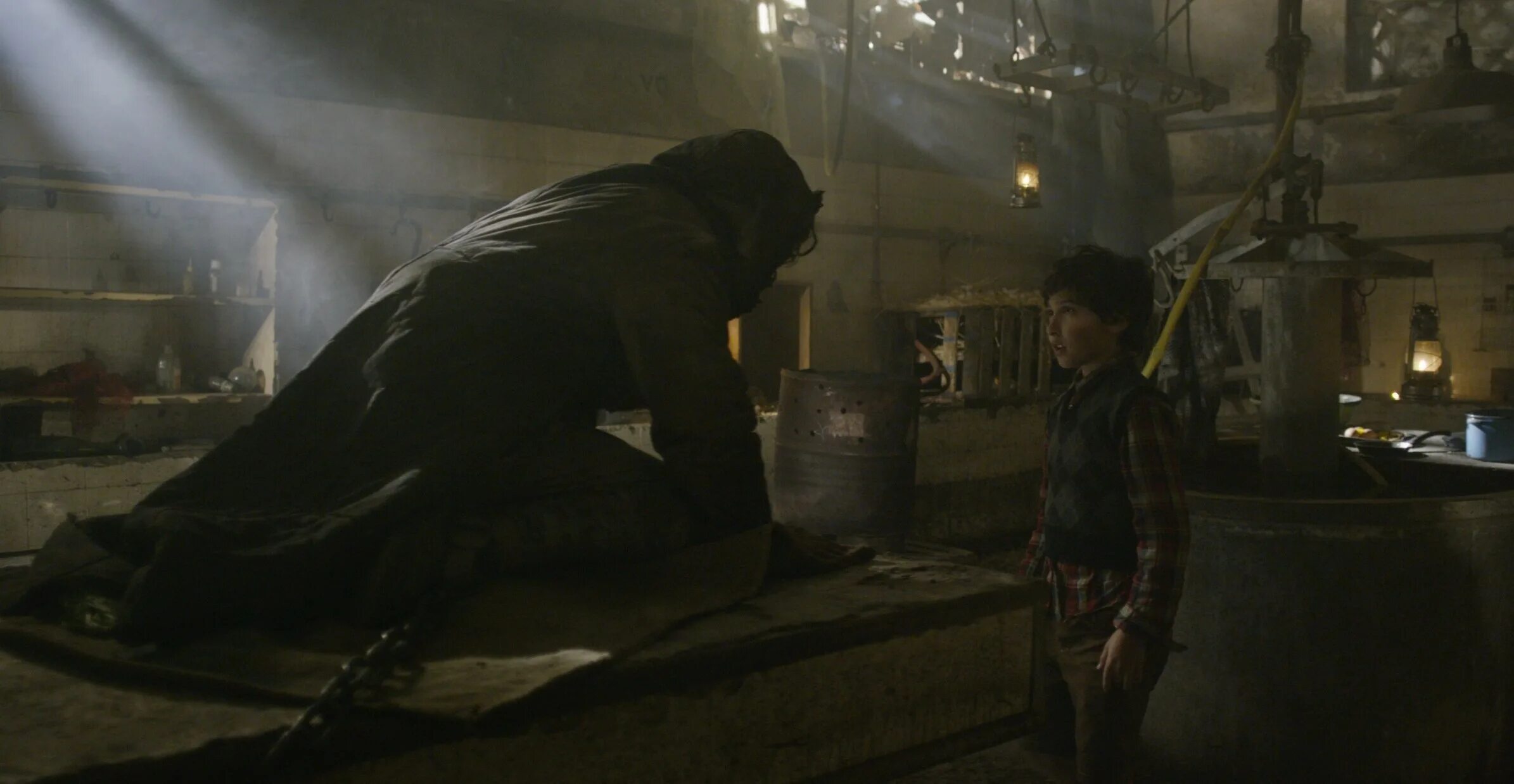 Бугимен 2018 трейлер. Бугимен 2018 трейлер. Эль кукуй: бугимен фильм 2018. Бугимен 2018 трейлер. Бугимен 2018 трейлер.